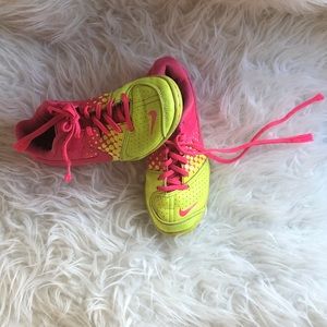 Nike Indoor Girls Soccer Shoes 1.5Y